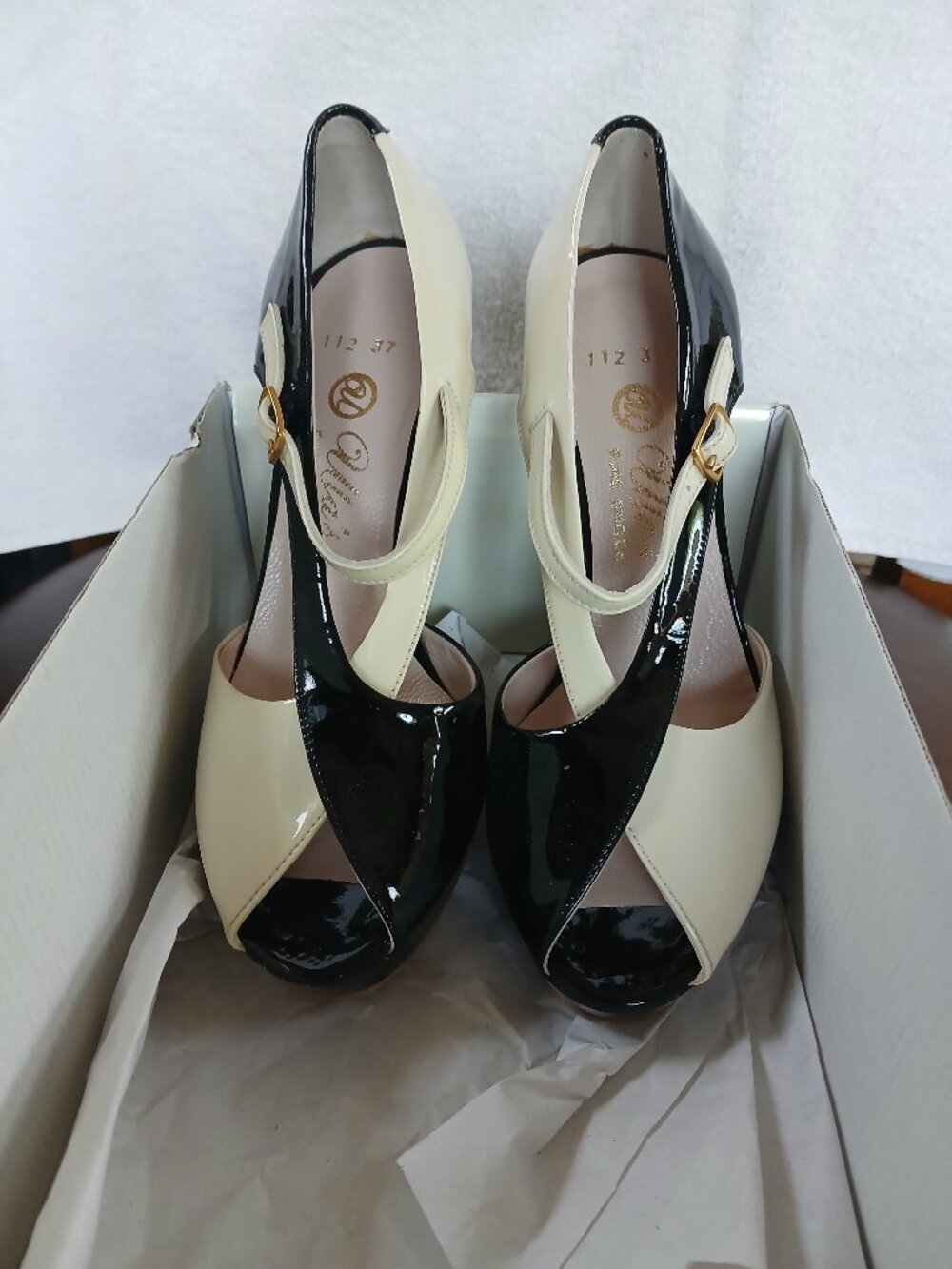 Beautiful patent leather pumps.